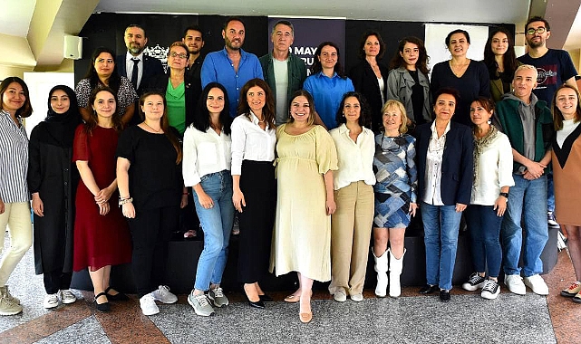 BEŞİKTAŞ’TA STK’LAR AVRUPA GÜNÜ İÇİN BİR ARAYA GELDİ