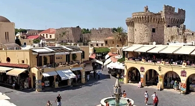 Rodos Adası’nda kamu görevlilerine yolsuzluk operasyonu 20'den fazla tutuklama