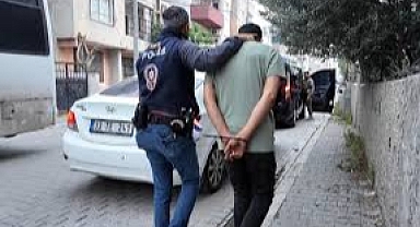 Vatandaşların banka bilgilerini yasa dışı bahis sitelerine veren şebeke çökertildi