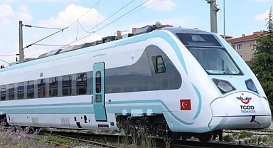 Halkalı'dan Uzunköprü'ye milli elektrikli tren hizmet vermeye başladı