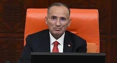 AK Parti'li Bozdağ, TBMM Başkanvekilliği Görevinden İstifa Etti